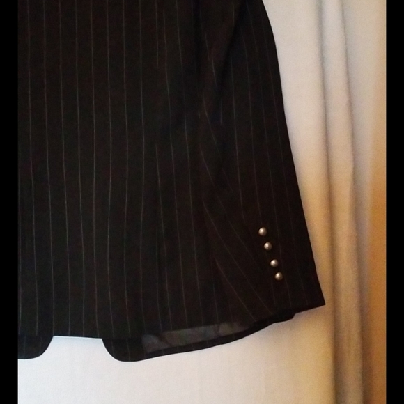 Women Blazer - Picture 4 of 4